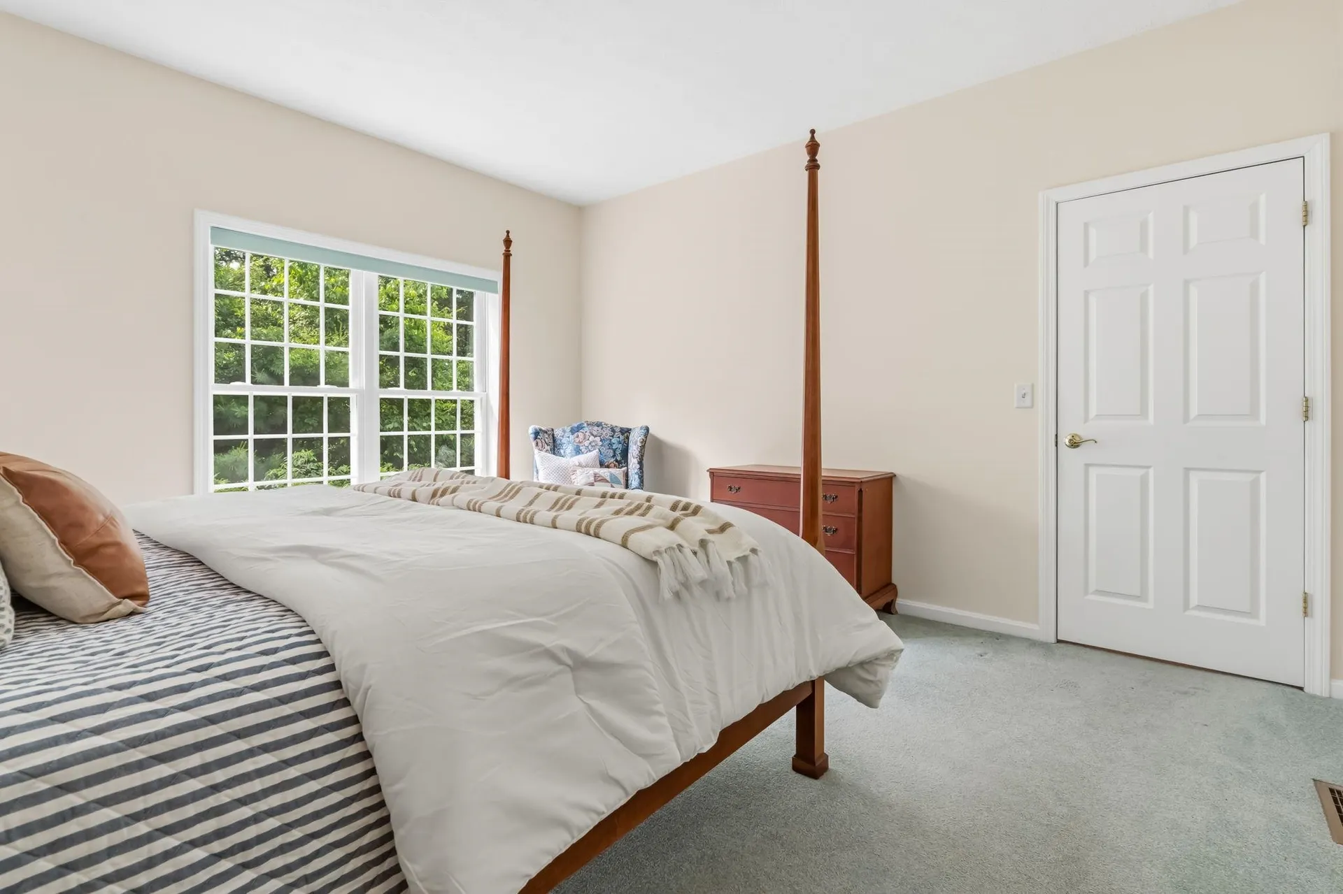 34 Mammoth Road Hooksett NH 03106