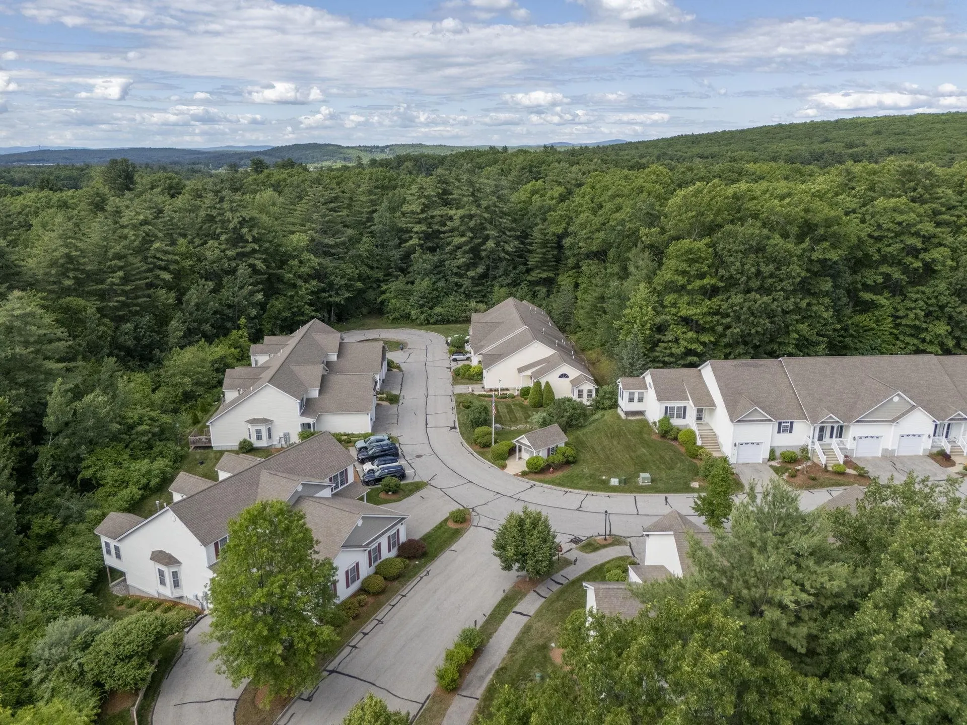 34 Mammoth Road Hooksett NH 03106