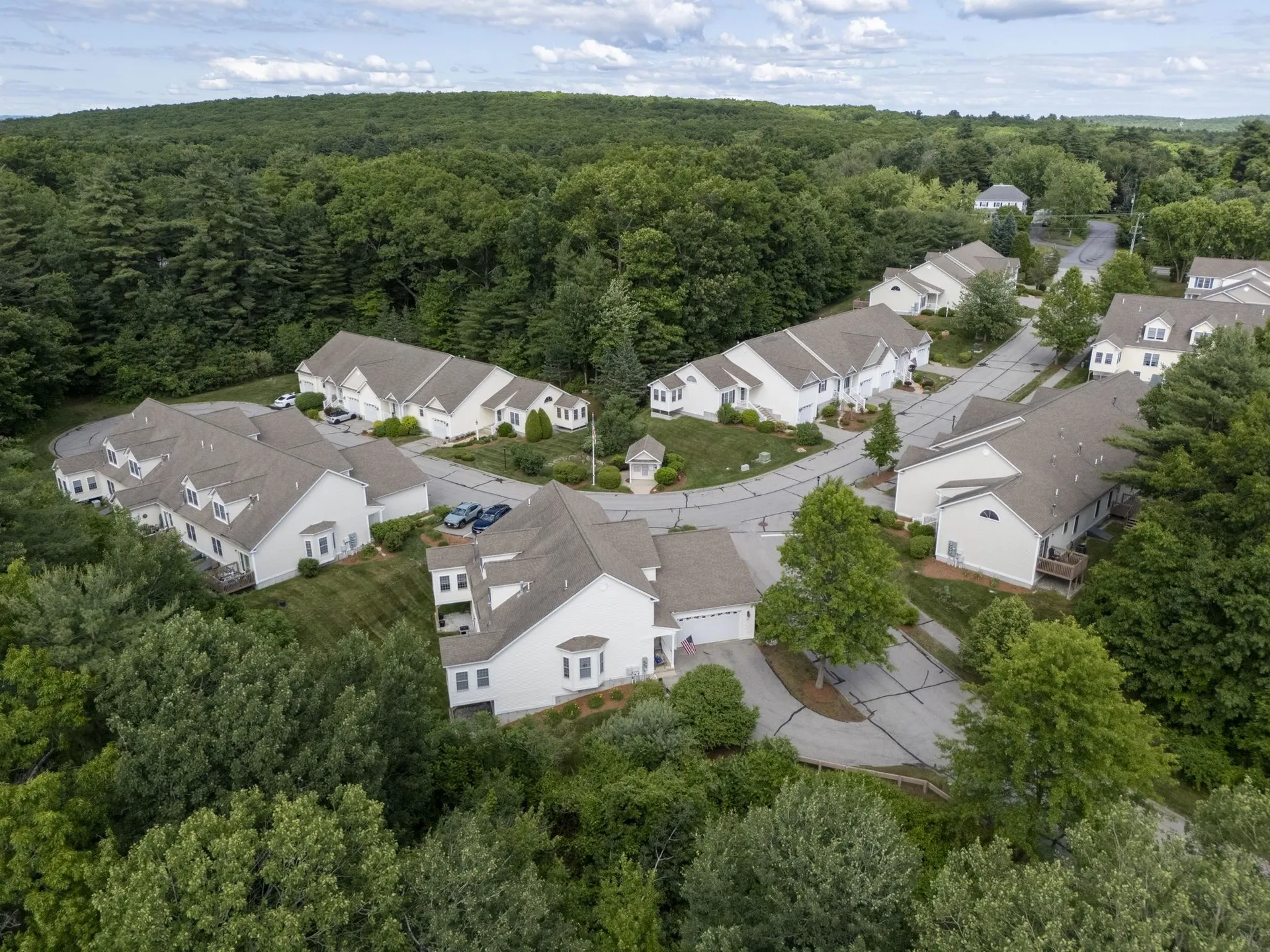 34 Mammoth Road Hooksett NH 03106
