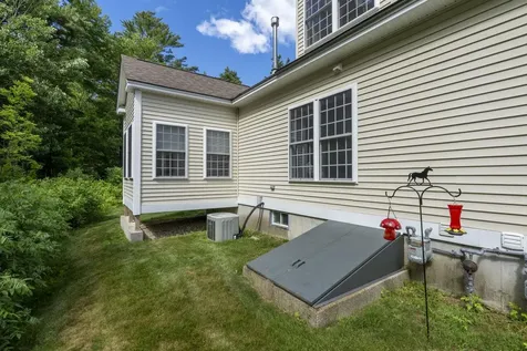 34 Mammoth Road Hooksett NH 03106