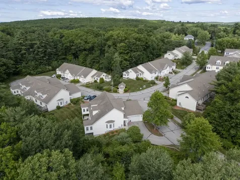 34 Mammoth Road Hooksett NH 03106