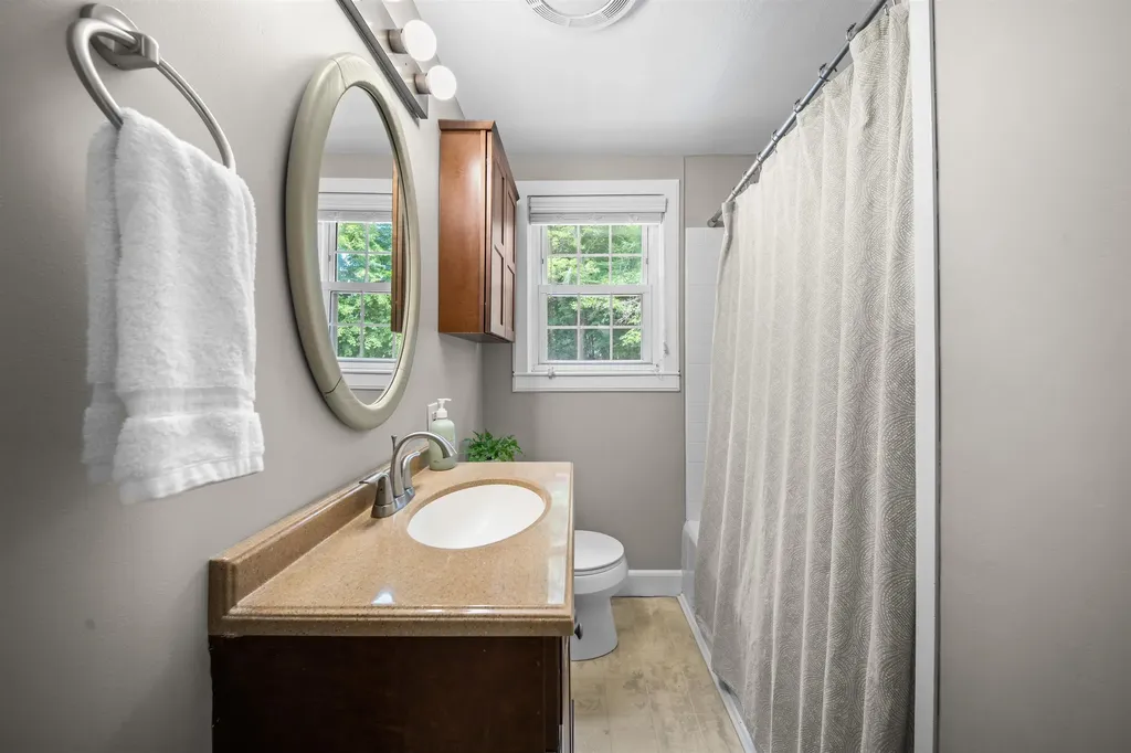 547 Colonial Drive Portsmouth NH 03801