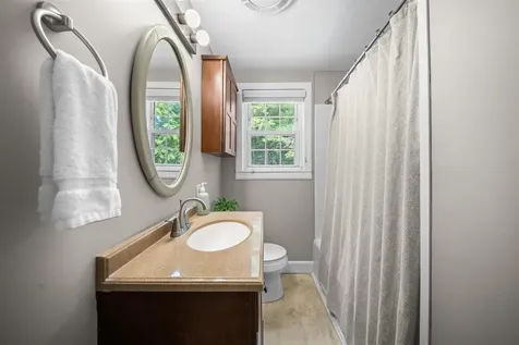 547 Colonial Drive Portsmouth NH 03801