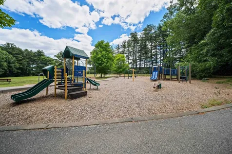 547 Colonial Drive Portsmouth NH 03801
