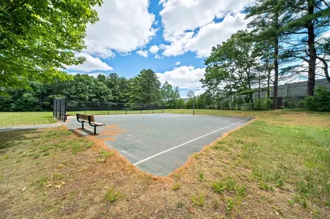 547 Colonial Drive Portsmouth NH 03801