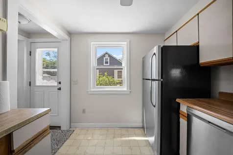 547 Colonial Drive Portsmouth NH 03801