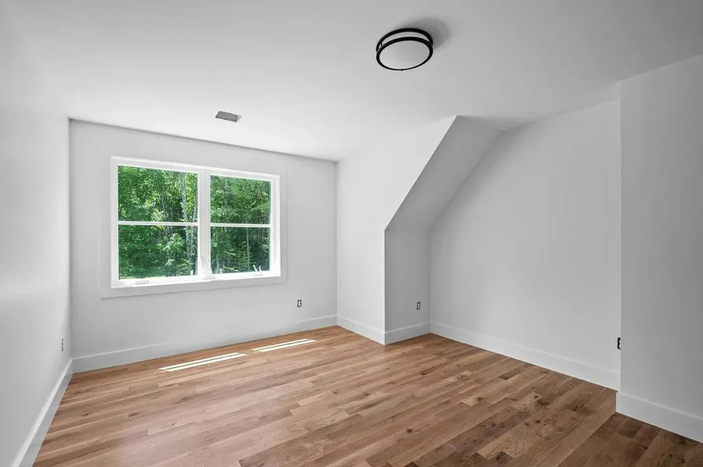 5 Valley Lane Somersworth NH 03878