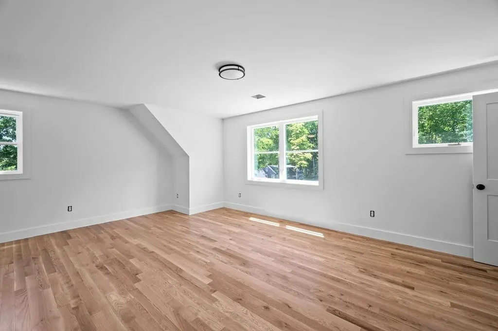 5 Valley Lane Somersworth NH 03878
