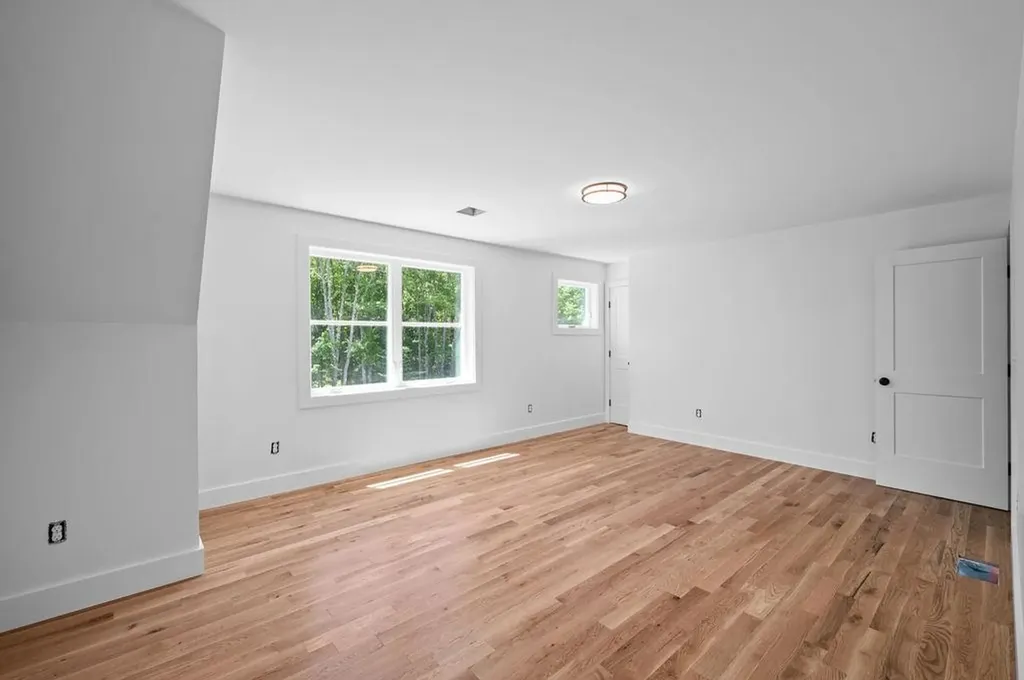 5 Valley Lane Somersworth NH 03878
