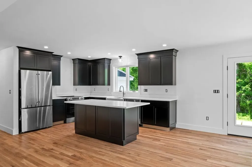 5 Valley Lane Somersworth NH 03878