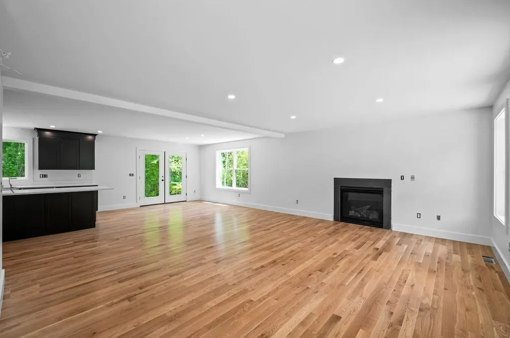 5 Valley Lane Somersworth NH 03878