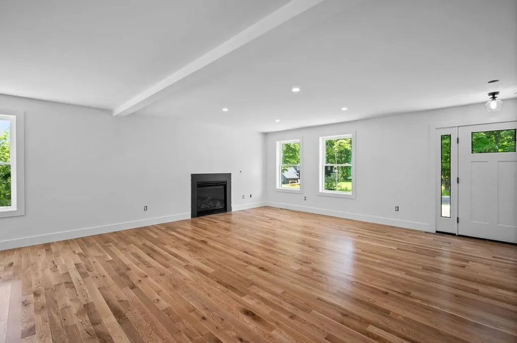 5 Valley Lane Somersworth NH 03878