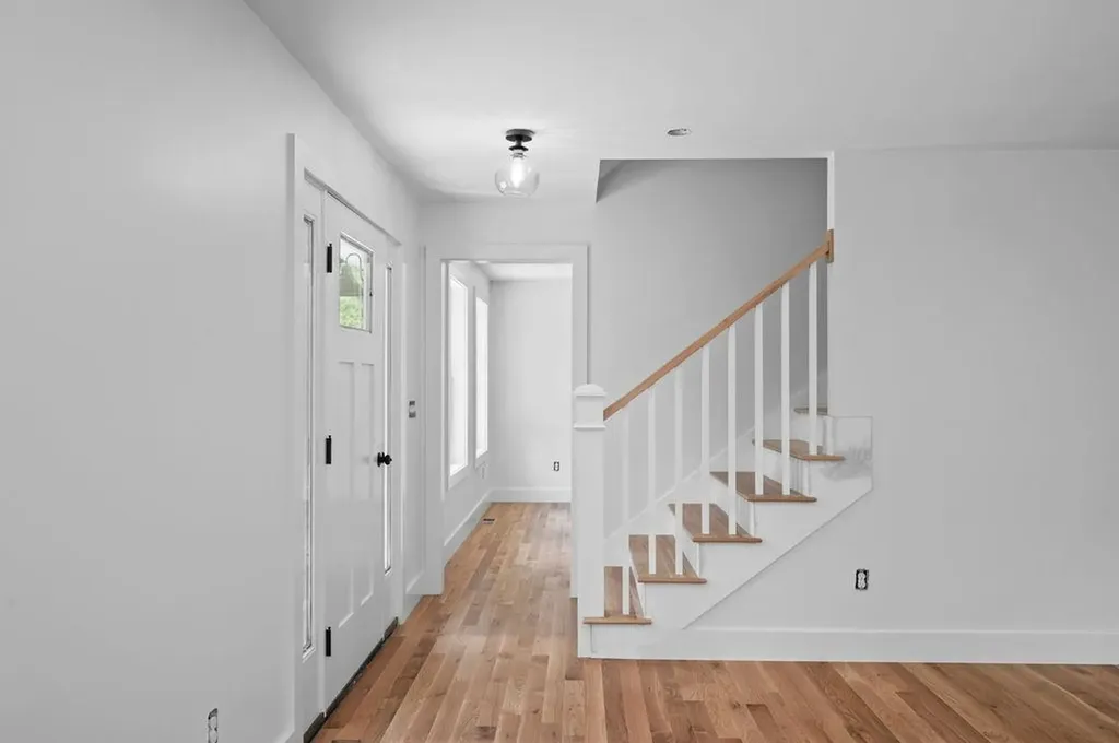 5 Valley Lane Somersworth NH 03878