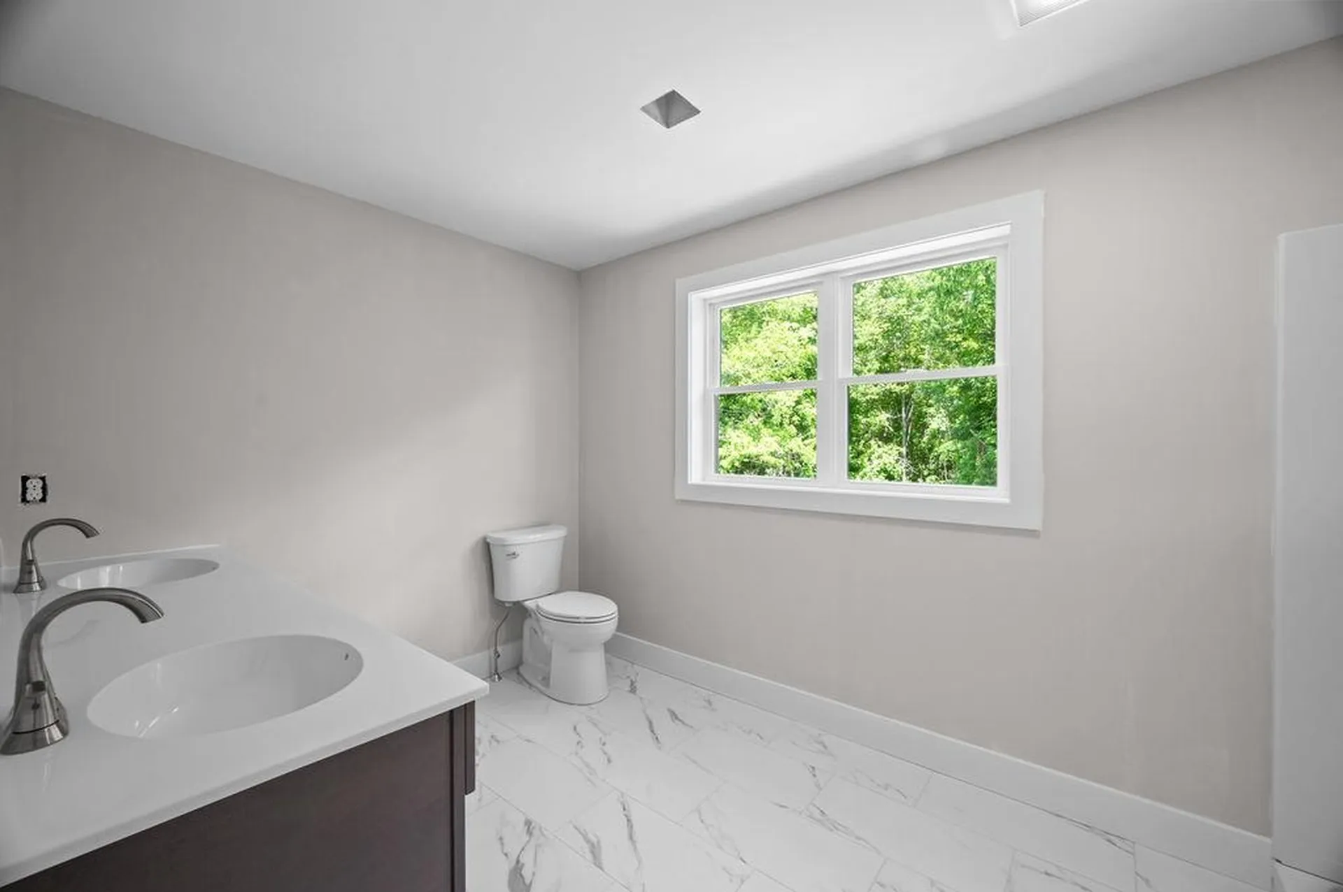 5 Valley Lane Somersworth NH 03878