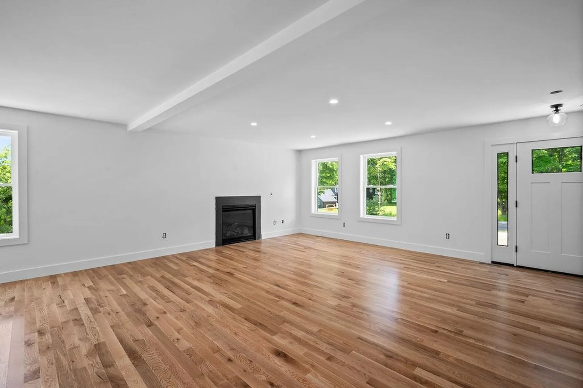 5 Valley Lane Somersworth NH 03878