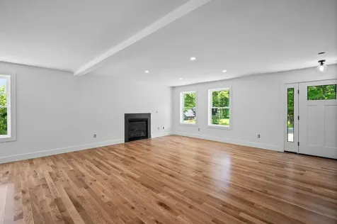 5 Valley Lane Somersworth NH 03878