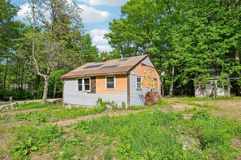 194 Currier Road Candia NH 03034