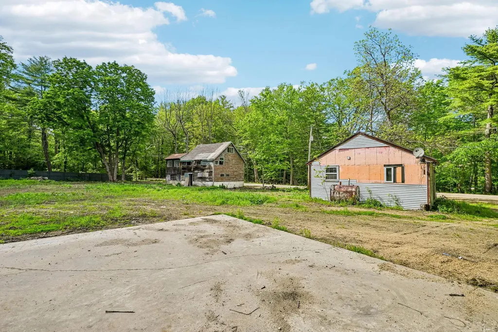 194 Currier Road Candia NH 03034