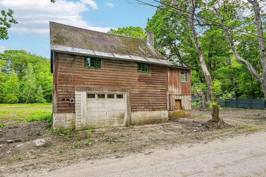 194 Currier Road Candia NH 03034