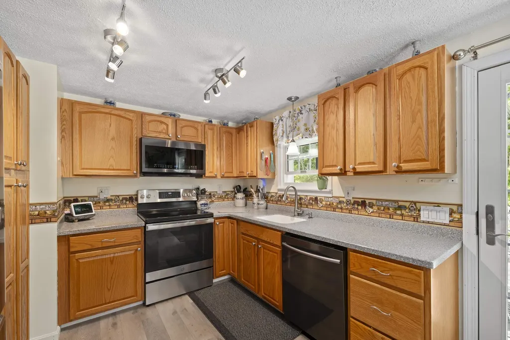 152 Flagg Road Rochester NH 03839