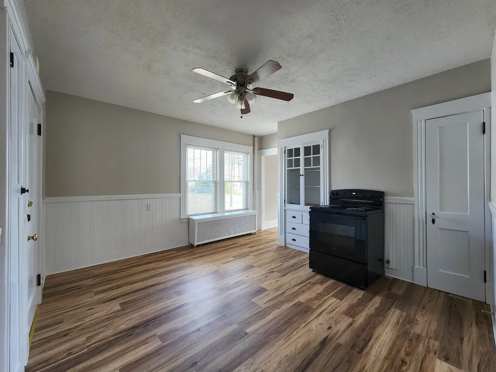 82.0 Allds Street Nashua NH 03060