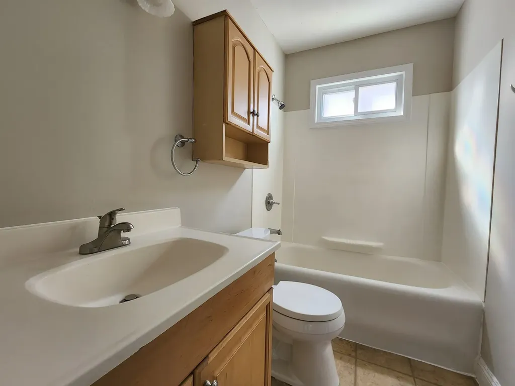 82.0 Allds Street Nashua NH 03060
