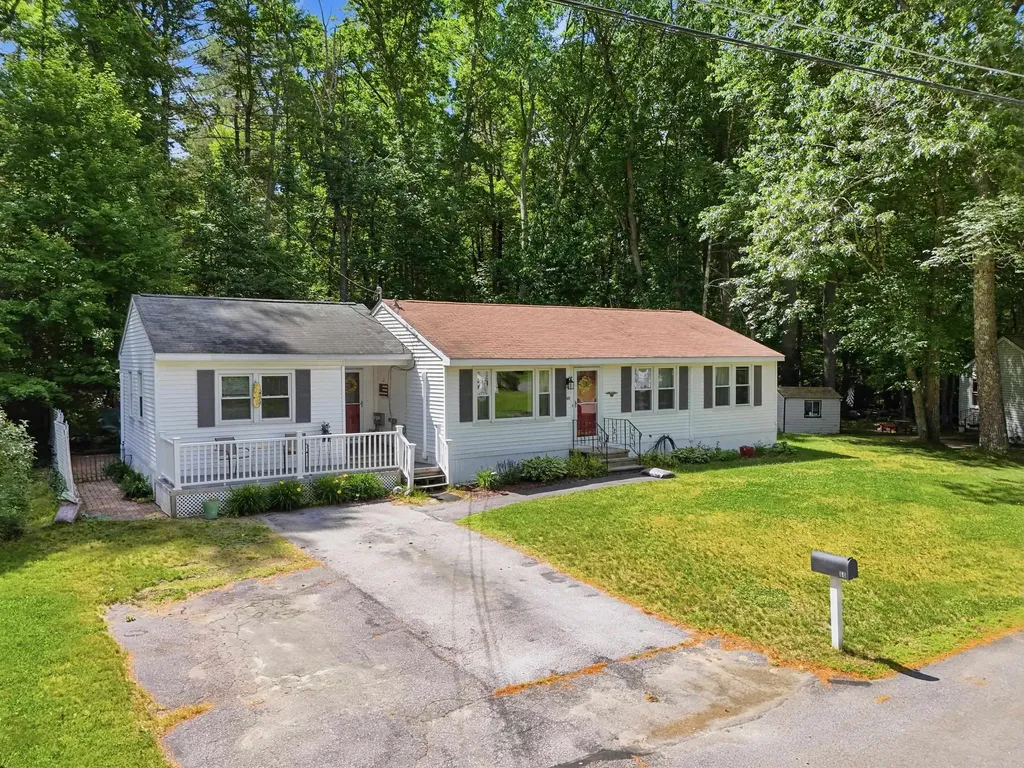 60 Trestle Brook Drive Nashua NH 03062
