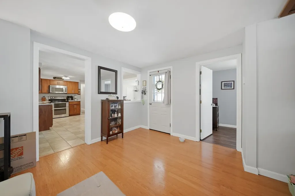 60 Trestle Brook Drive Nashua NH 03062