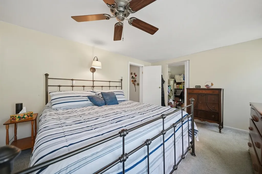 60 Trestle Brook Drive Nashua NH 03062