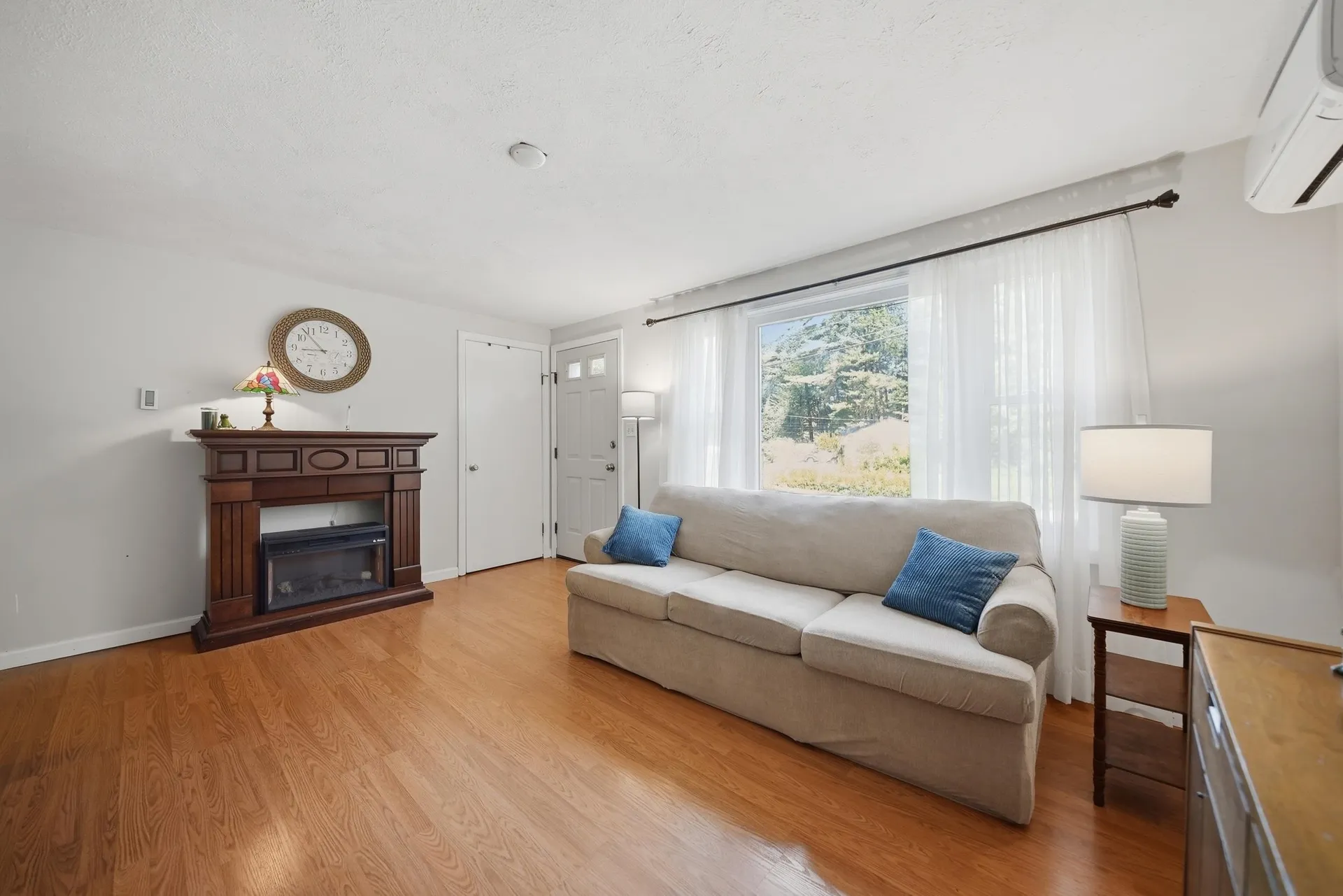 60 Trestle Brook Drive Nashua NH 03062