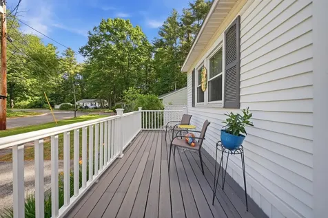 60 Trestle Brook Drive Nashua NH 03062