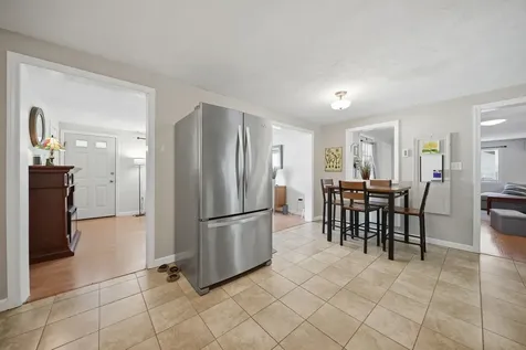 60 Trestle Brook Drive Nashua NH 03062