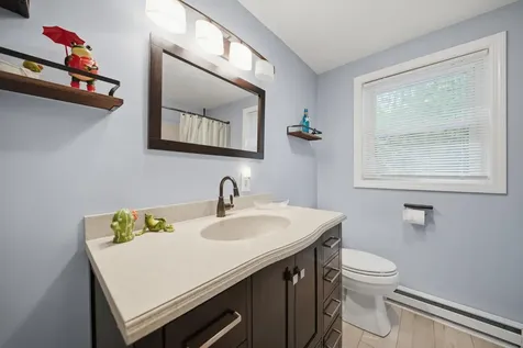 60 Trestle Brook Drive Nashua NH 03062