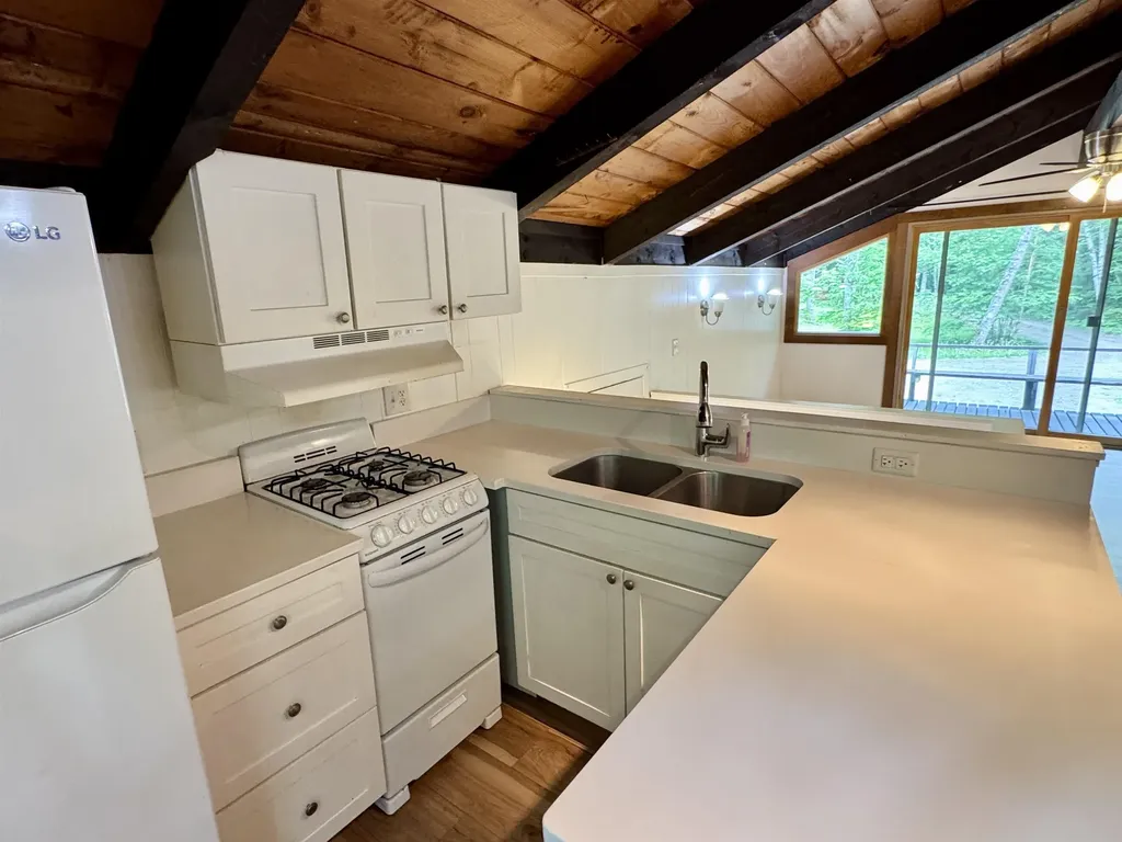 314 Old Bartlett Road Conway NH 03860