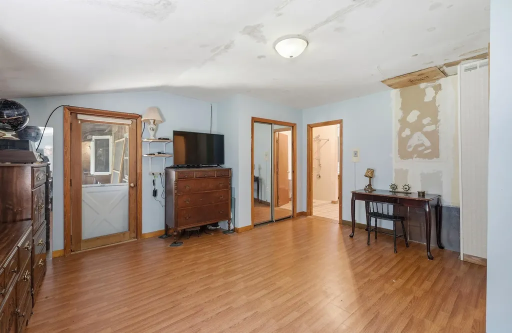 91 Colburn Road Milford NH 03055