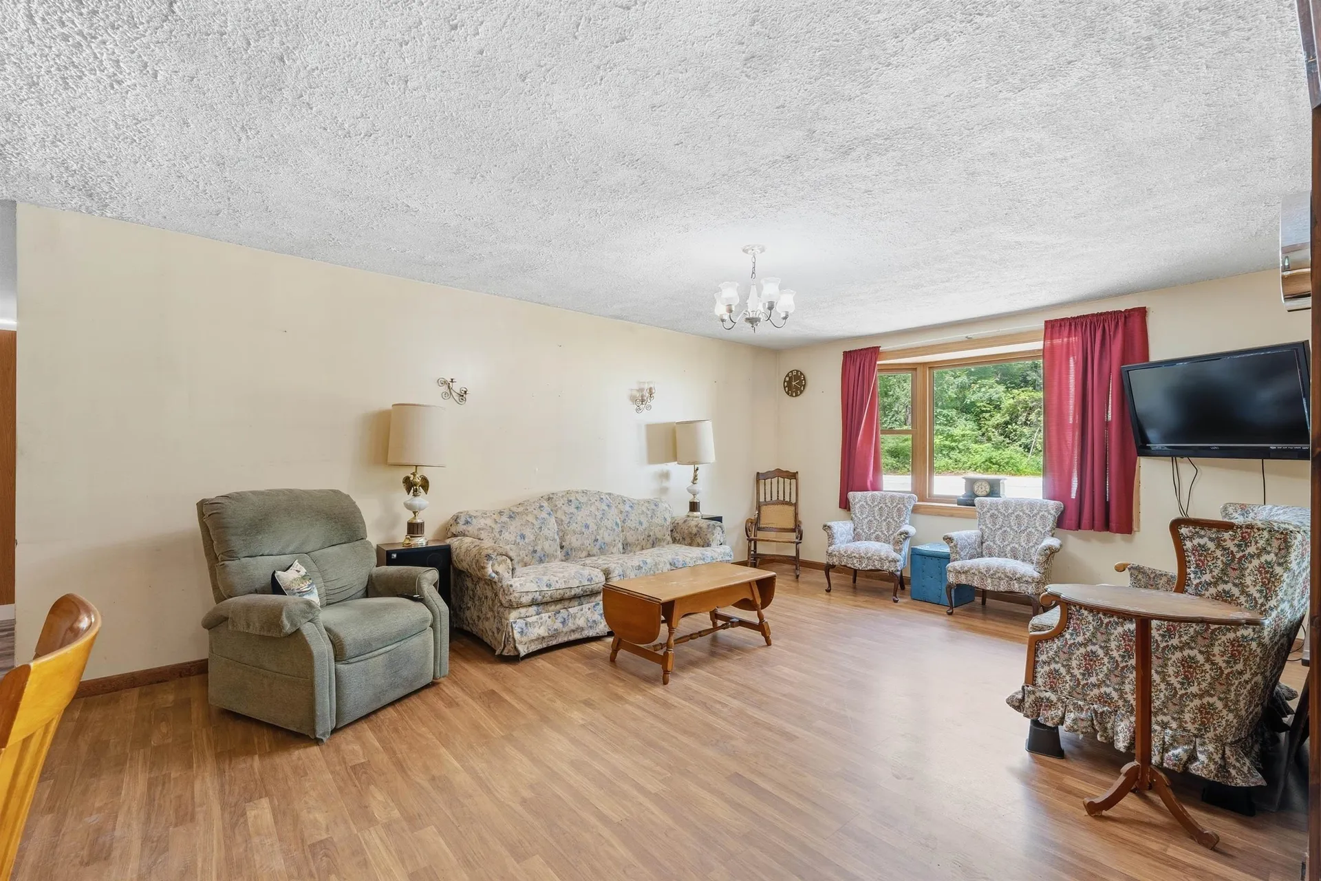 91 Colburn Road Milford NH 03055