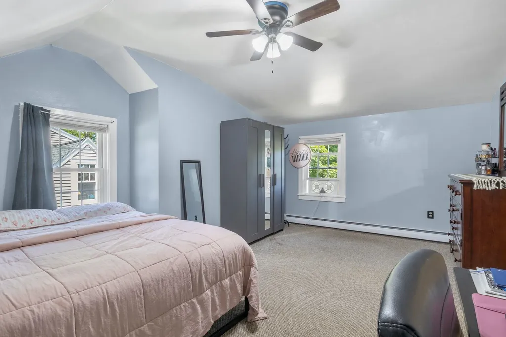 352 High Street Somersworth NH 03878