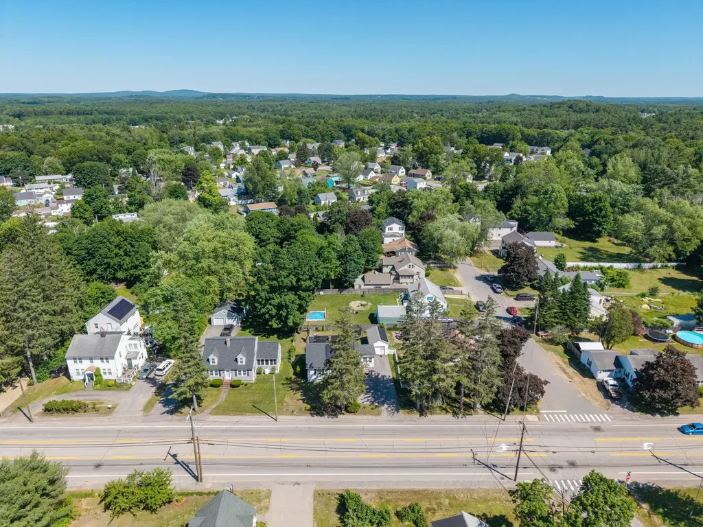 352 High Street Somersworth NH 03878