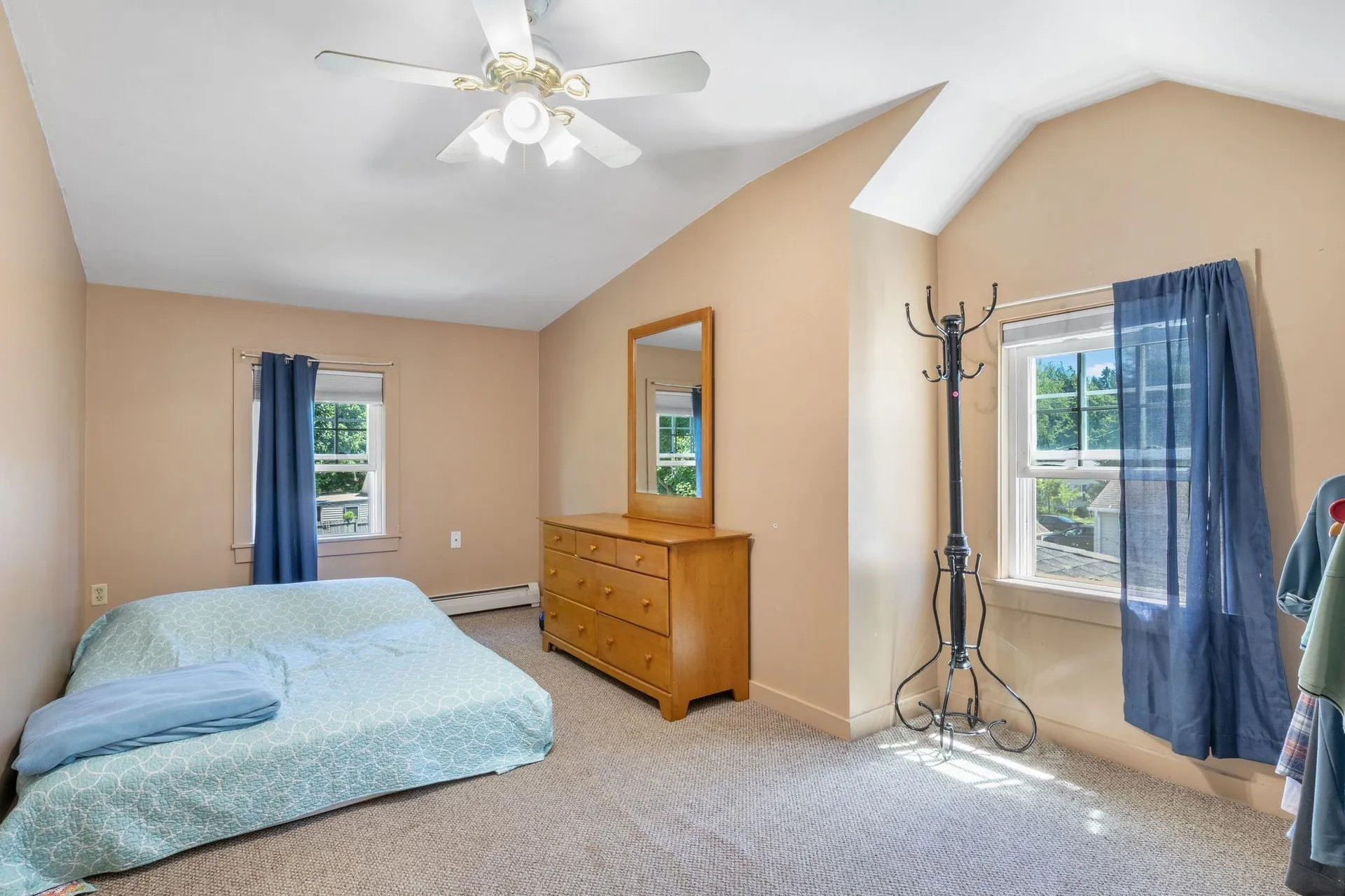 352 High Street Somersworth NH 03878