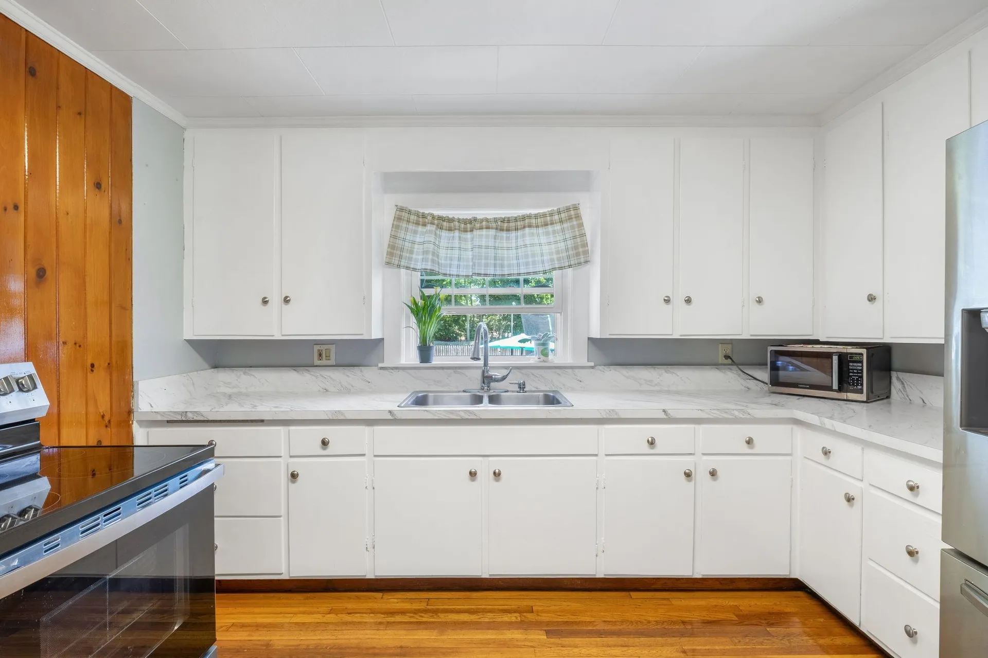 352 High Street Somersworth NH 03878