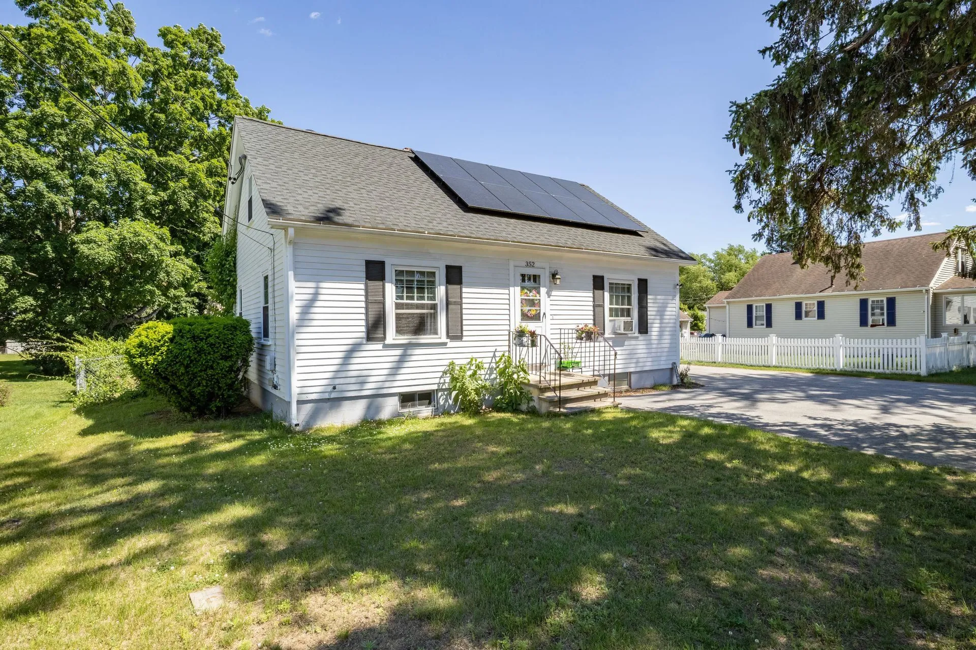 352 High Street Somersworth NH 03878