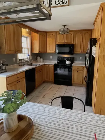 29 Sherburne Street Manchester NH 03104
