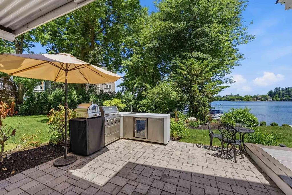 97 W Shore Road Windham NH 03087