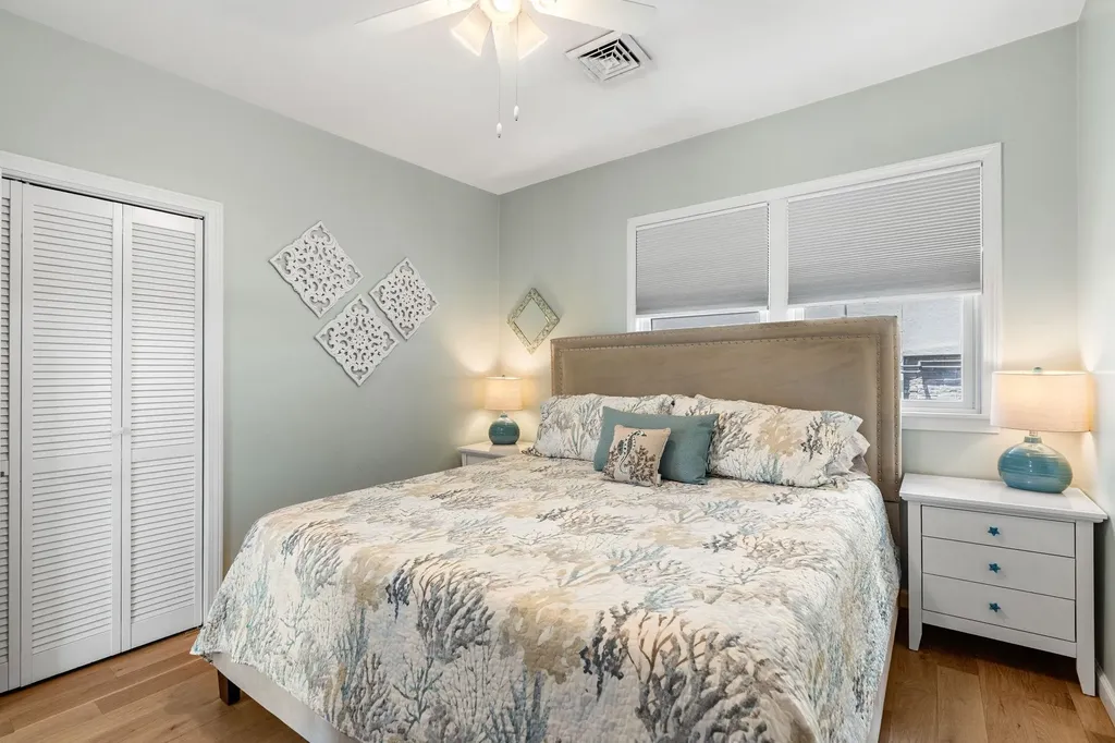 527 Ocean Boulevard Hampton NH 03842-3701