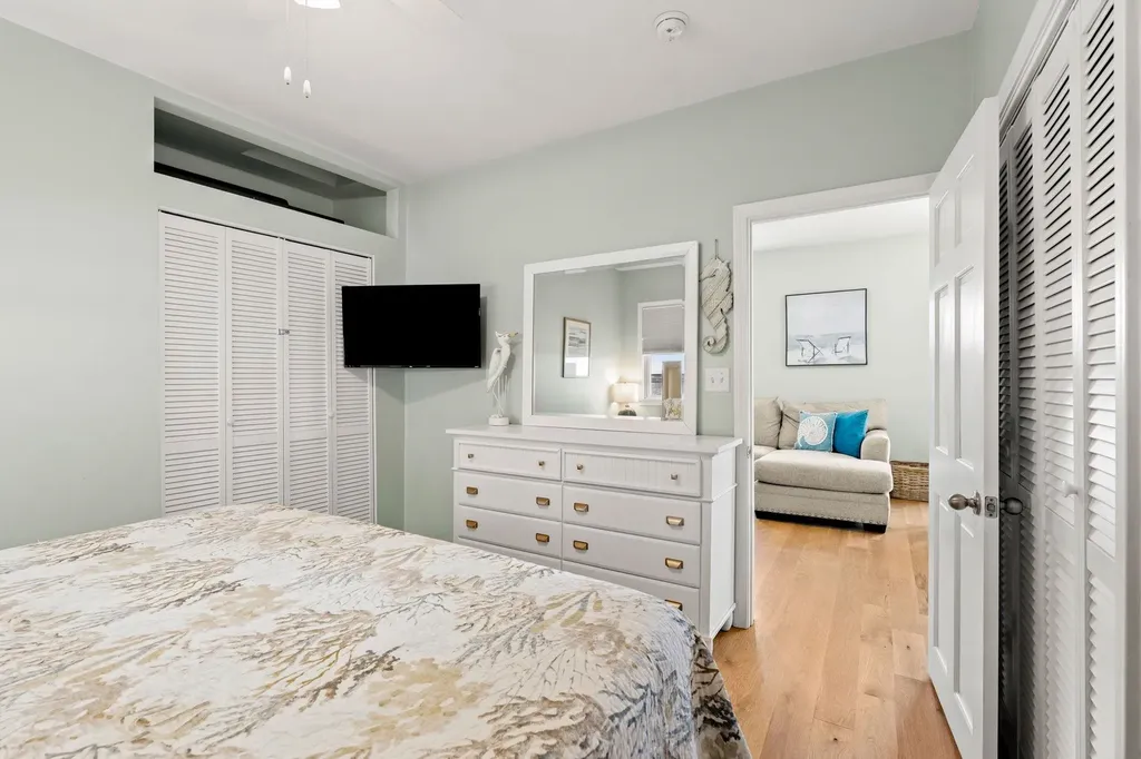 527 Ocean Boulevard Hampton NH 03842-3701
