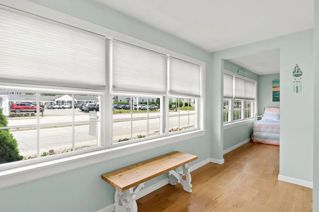 527 Ocean Boulevard Hampton NH 03842-3701