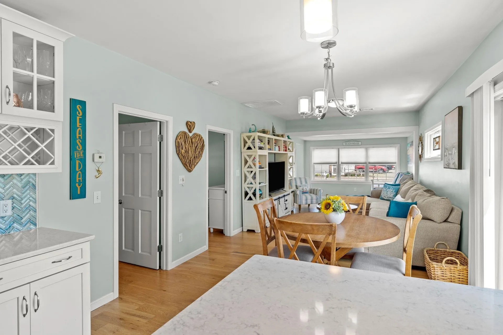 527 Ocean Boulevard Hampton NH 03842-3701