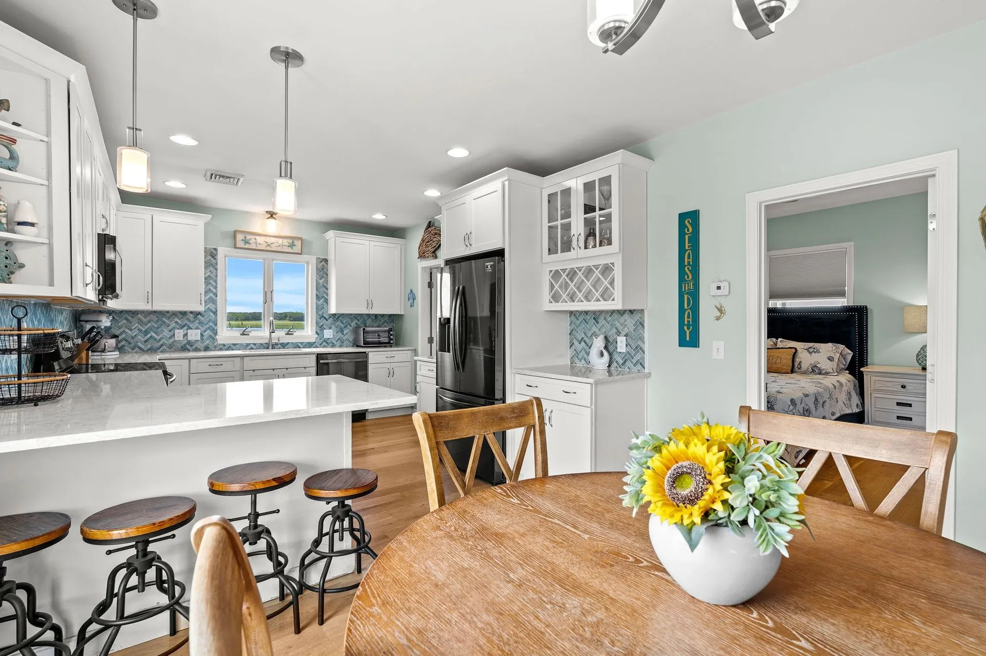 527 Ocean Boulevard Hampton NH 03842-3701