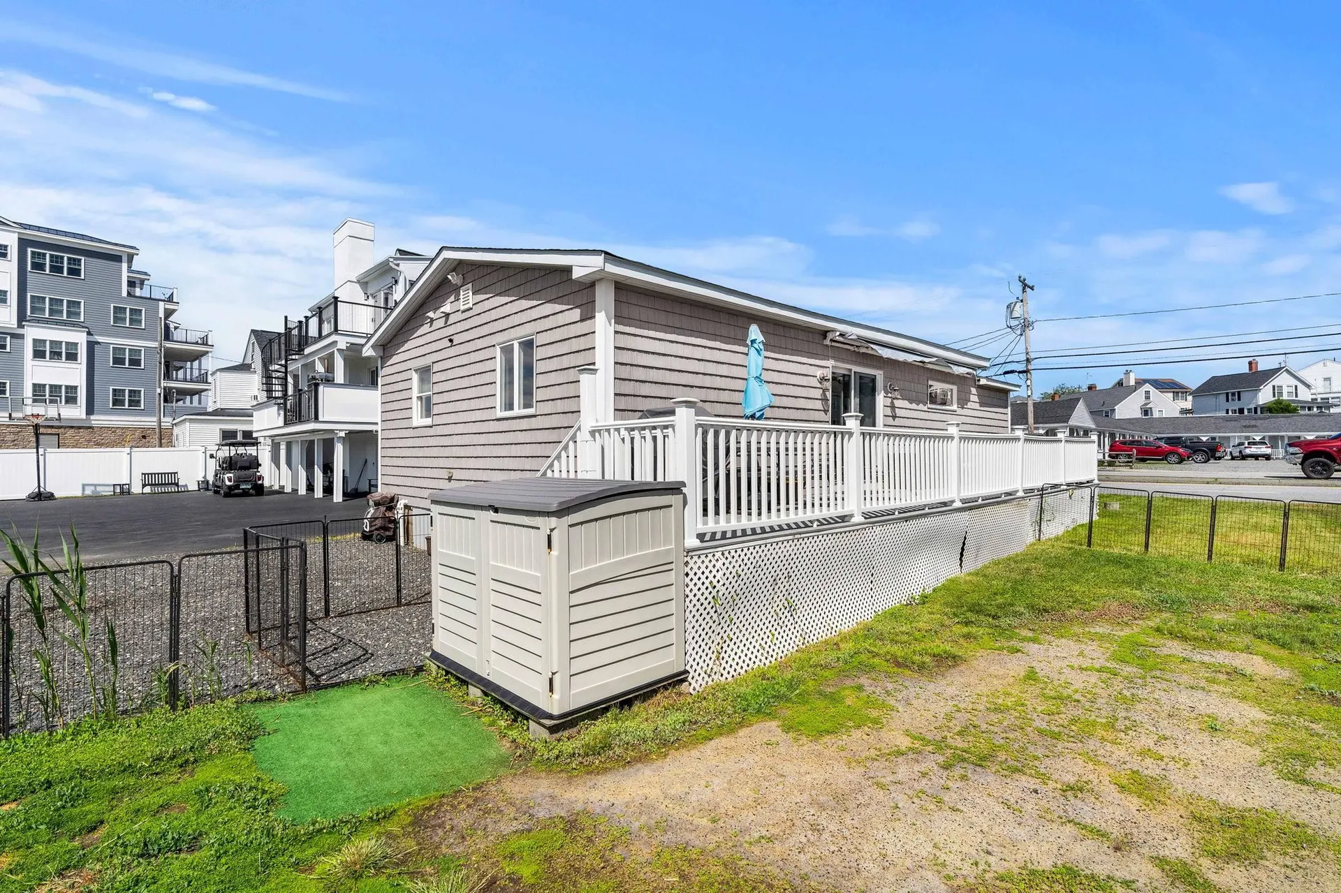 527 Ocean Boulevard Hampton NH 03842-3701