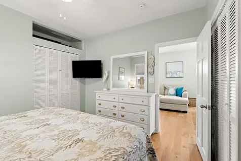 527 Ocean Boulevard Hampton NH 03842-3701